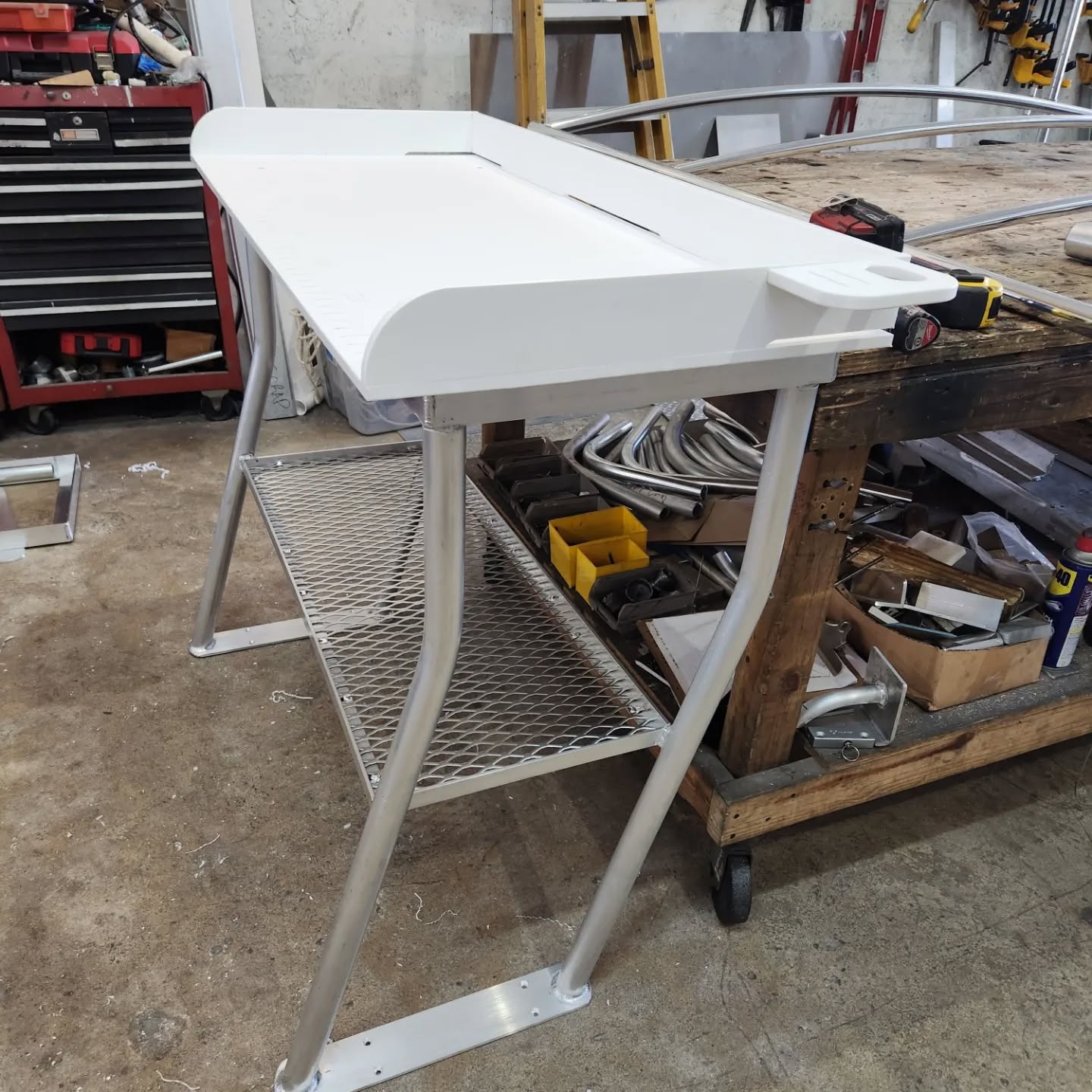 Fillet Table 48x21 (1)