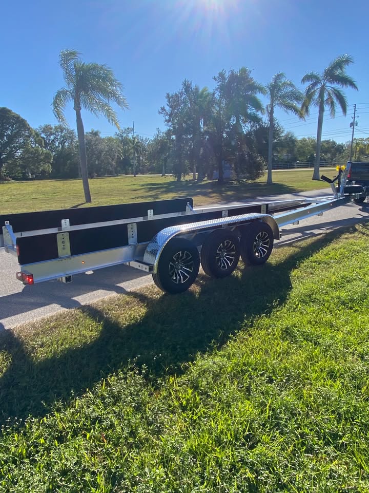 2025 18K 28-35' TRIPLE AXLE ALL ALUMINUM boat trailer (3)