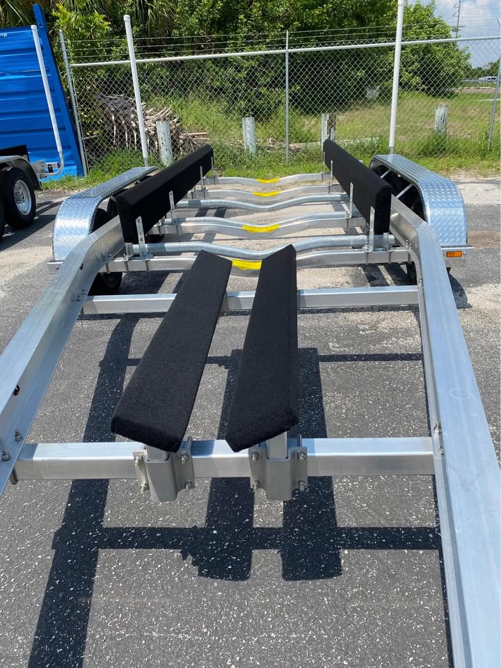 2025 19-26' BRAND NEW BOAT TRAILER DUAL AXLE (8)