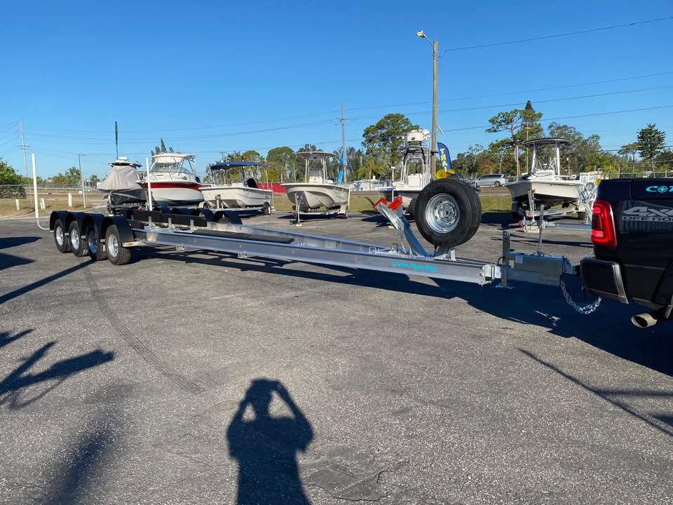 2025 32K 30-50' QUAD AXLE ALL ALUMINUM boat trailer (4)